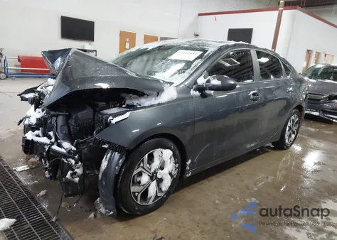 2021 Kia Forte Lxs из США, поврежденный, VIN 3KPF24AD5ME348998